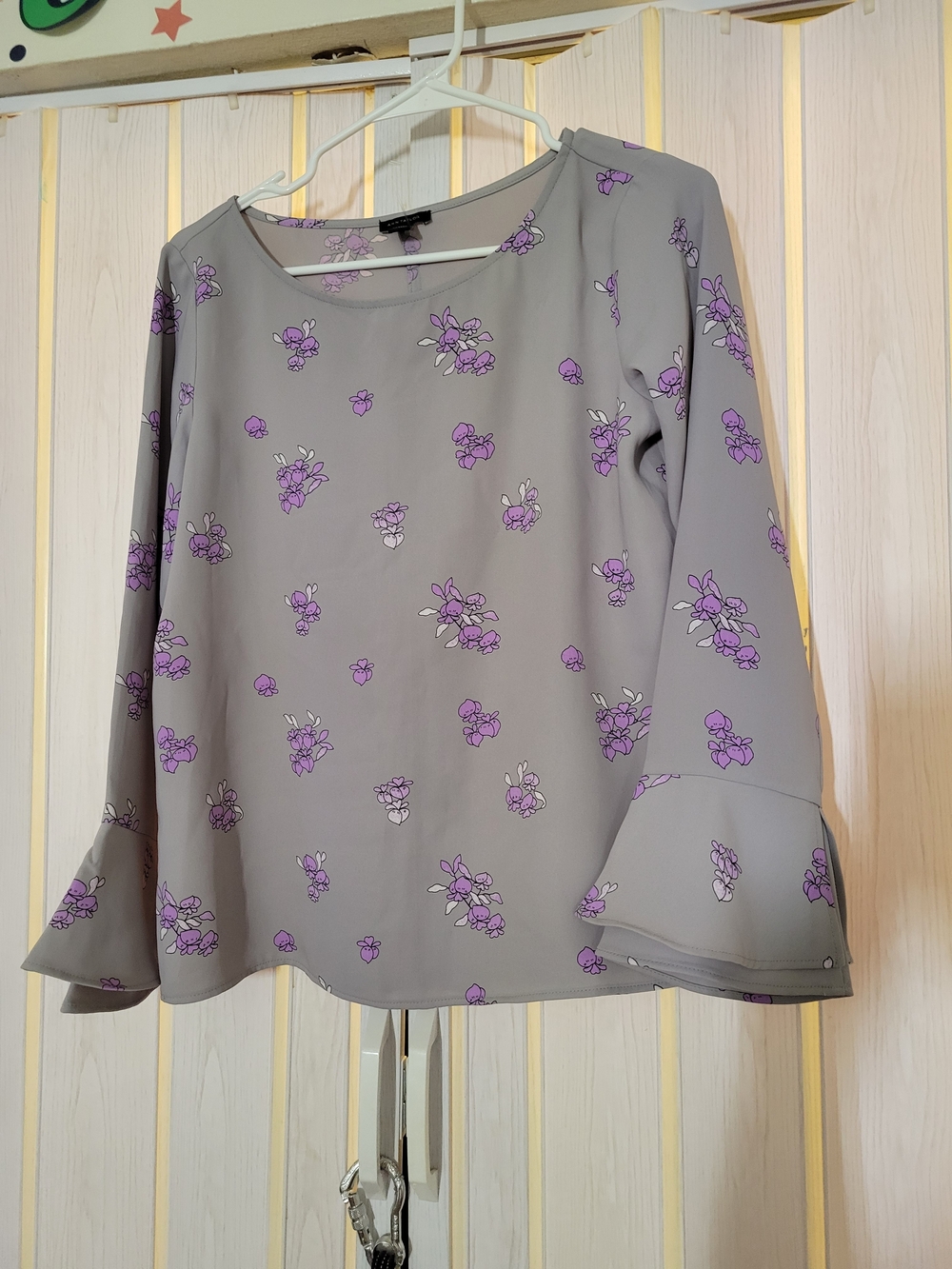 Ann Taylor Gray Top with Lavender Floral Print
